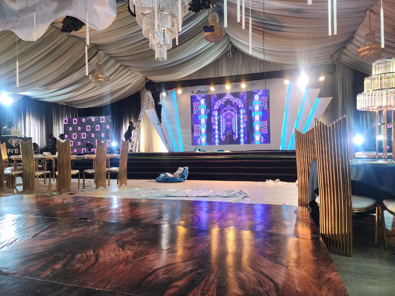 Venue build and set construction